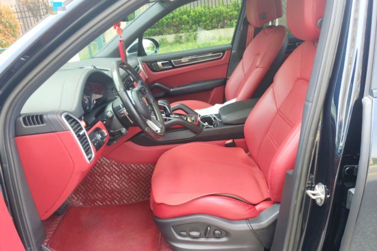 Used Porsche Cayenne E-Hybrid 2023 Cayenne E-Hybrid 2.0T Left Front Seat