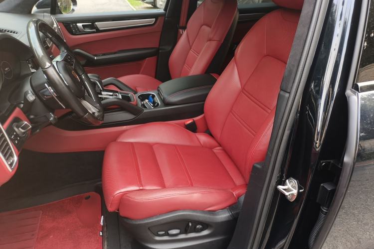 Used Porsche Cayenne E-Hybrid 2023 Cayenne E-Hybrid 2.0T Platinum Edition Left Front Seat