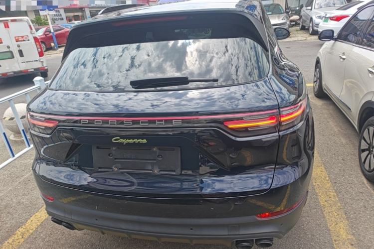 Used Porsche Cayenne E-Hybrid 2023 Cayenne E-Hybrid 2.0T Platinum Edition Rear