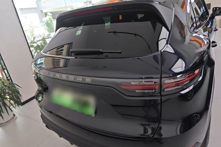 Used Porsche Cayenne E-Hybrid 2023 Cayenne E-Hybrid 2.0T Platinum Edition Rear