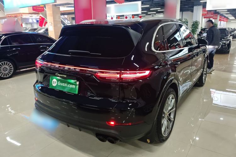Used Porsche Cayenne E-Hybrid 2023 Cayenne E-Hybrid 2.0T Rear Right 45 Deg