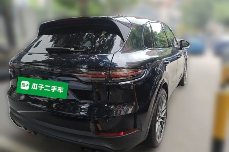 Used Porsche Cayenne E-Hybrid 2023 Cayenne E-Hybrid 2.0T Platinum Edition Rear Right 45 Deg