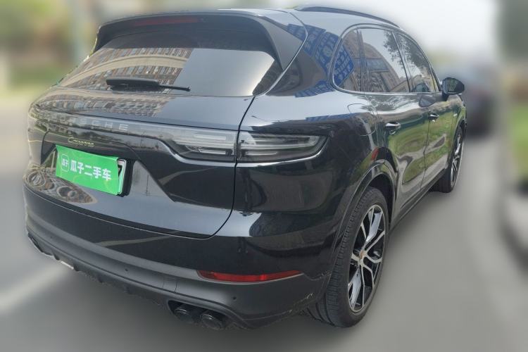 Used Porsche Cayenne E-Hybrid 2023 Cayenne E-Hybrid 2.0T Rear Right 45 Deg