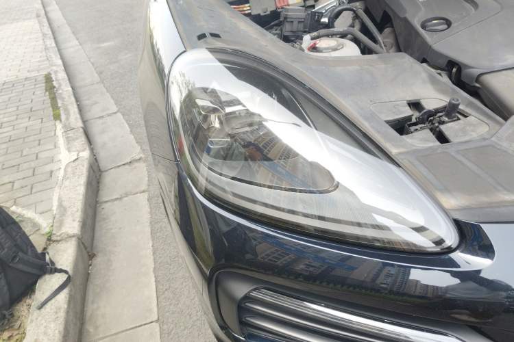 Used Porsche Cayenne E-Hybrid 2023 Cayenne E-Hybrid 2.0T Right Front Headlight