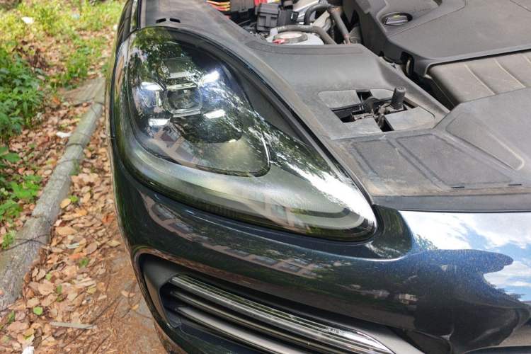 Used Porsche Cayenne E-Hybrid 2023 Cayenne E-Hybrid 2.0T Platinum Edition Right Front Headlight