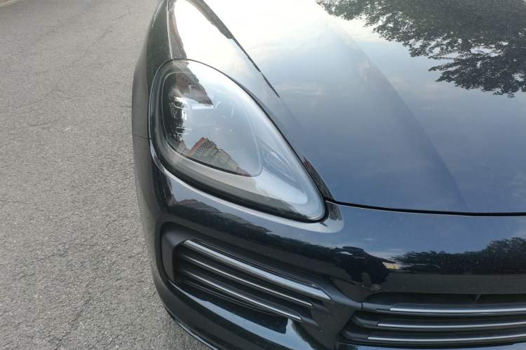 Used Porsche Cayenne E-Hybrid 2023 Cayenne E-Hybrid 2.0T Platinum Edition Right Front Headlight