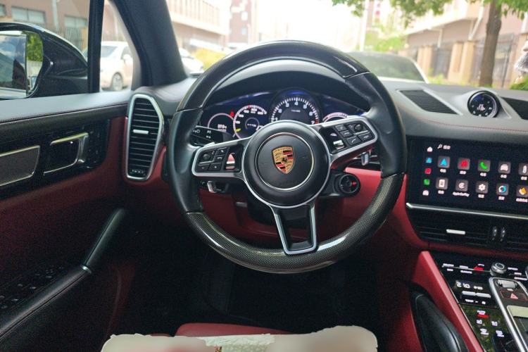 Used Porsche Cayenne E-Hybrid 2023 Cayenne E-Hybrid 2.0T Platinum Edition Steering Wheel