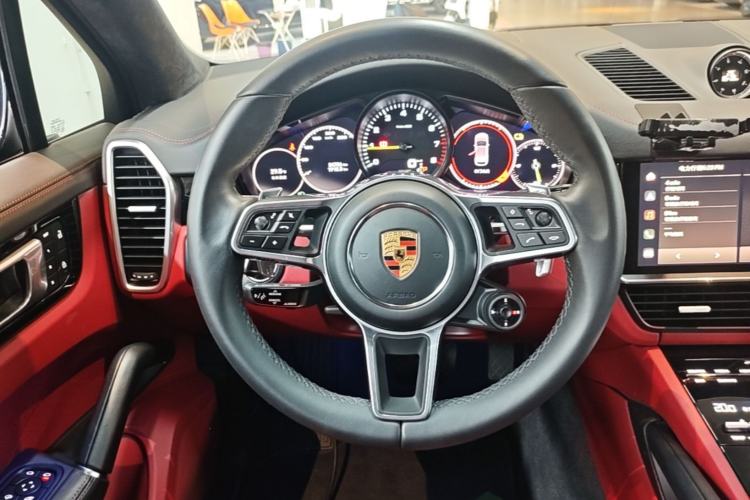 Used Porsche Cayenne E-Hybrid 2023 Cayenne E-Hybrid 2.0T Platinum Edition Steering Wheel