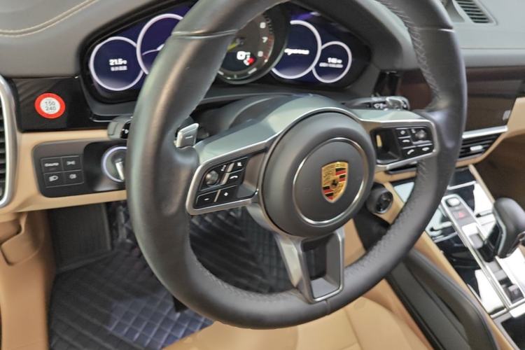 Used Porsche Cayenne E-Hybrid 2023 Cayenne E-Hybrid 2.0T Platinum Edition Steering Wheel