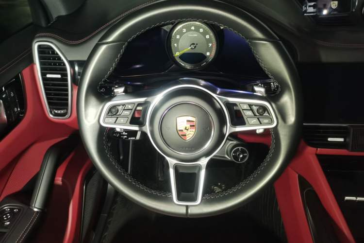 Used Porsche Cayenne E-Hybrid 2023 Cayenne E-Hybrid 2.0T Platinum Edition Steering Wheel