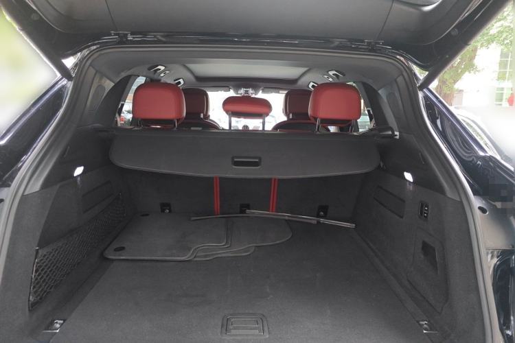 Used Porsche Cayenne E-Hybrid 2023 Cayenne E-Hybrid 2.0T Platinum Edition Trunk