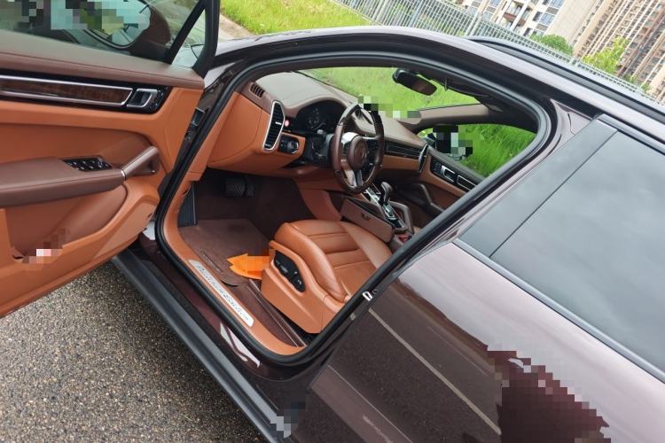 Used Porsche Cayenne E-Hybrid 2023 Cayenne E-Hybrid 2.0T Platinum Edition Driver Seat