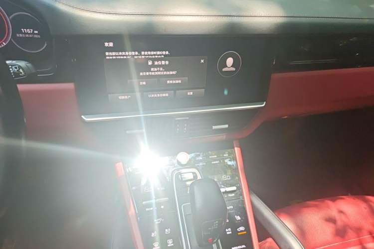 Used Porsche Cayenne E-Hybrid 2023 Cayenne E-Hybrid 2.0T Audio And AC Panel