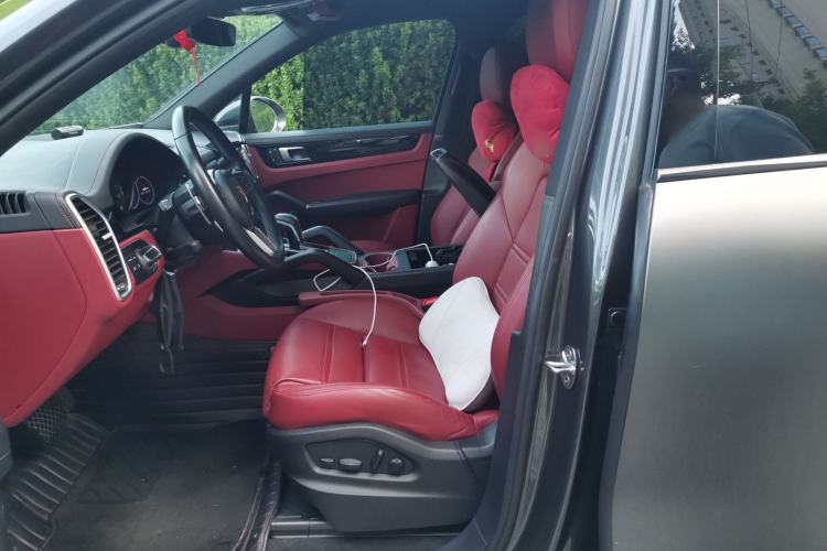 Used Porsche Cayenne E-Hybrid 2023 Cayenne E-Hybrid 2.0T Left Front Seat