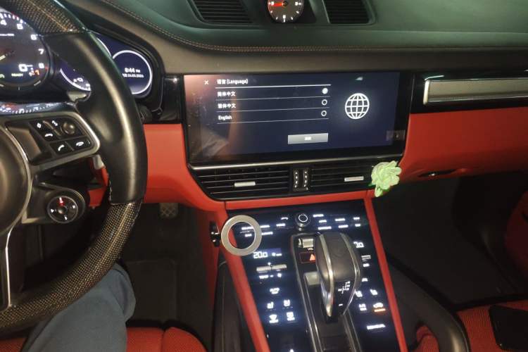Used Porsche Cayenne E-Hybrid 2023 Cayenne E-Hybrid 2.0T Platinum Edition Audio And AC Panel