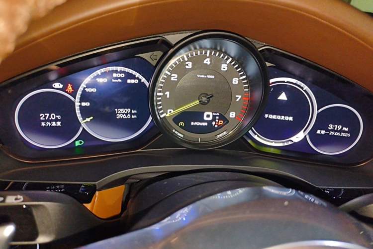 Used Porsche Cayenne E-Hybrid 2023 Cayenne E-Hybrid 2.0T Platinum Edition Instrument Cluster