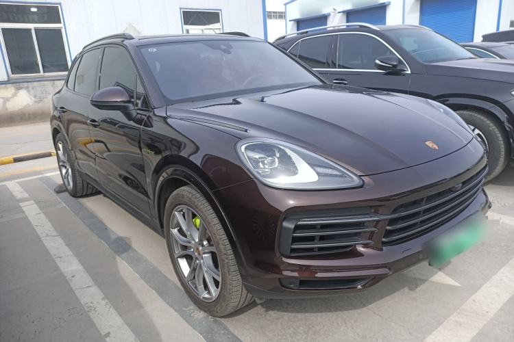 Used Porsche Cayenne E-Hybrid 2023 Cayenne E-Hybrid 2.0T Platinum Edition Front Right 45 Deg