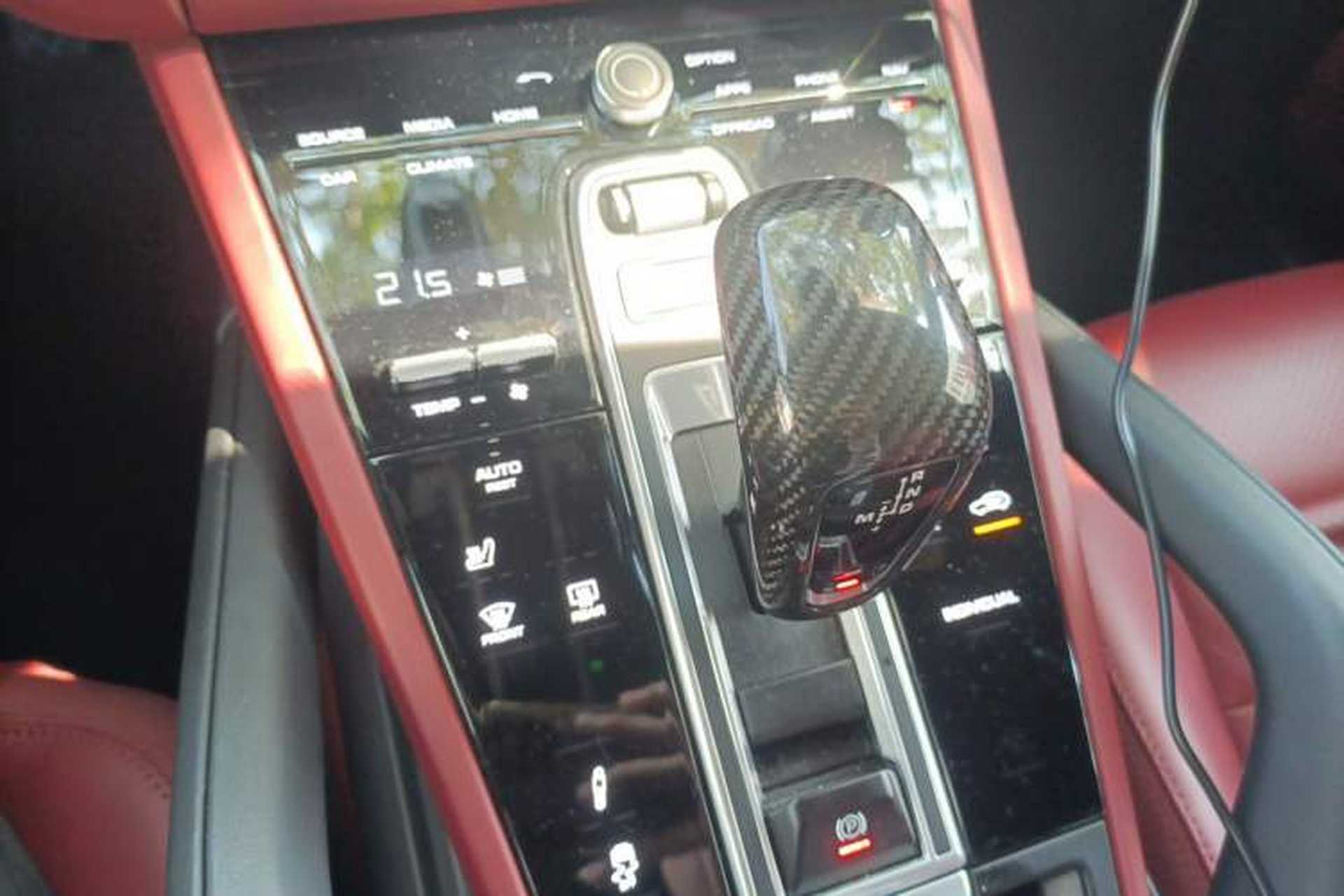 Used Porsche Cayenne E-Hybrid 2023 Cayenne E-Hybrid 2.0T Gear Lever