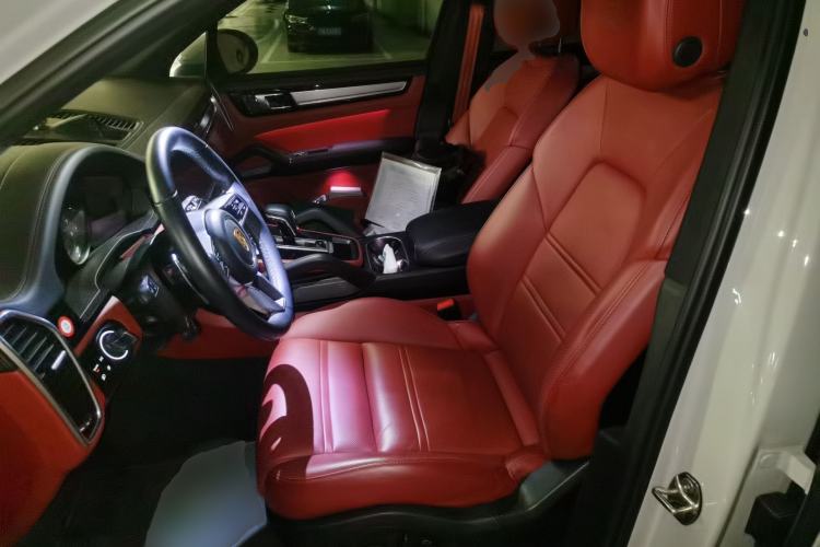 Used Porsche Cayenne E-Hybrid 2023 Cayenne E-Hybrid 2.0T Platinum Edition Left Front Seat
