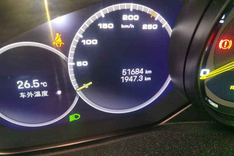 Used Porsche Cayenne E-Hybrid 2023 Cayenne E-Hybrid 2.0T Platinum Edition Odometer Close Up