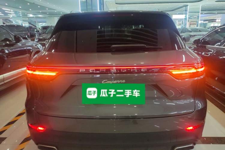 Used Porsche Cayenne E-Hybrid 2023 Cayenne E-Hybrid 2.0T Rear