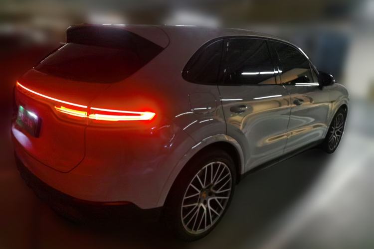 Used Porsche Cayenne E-Hybrid 2023 Cayenne E-Hybrid 2.0T Platinum Edition Rear Right 45 Deg