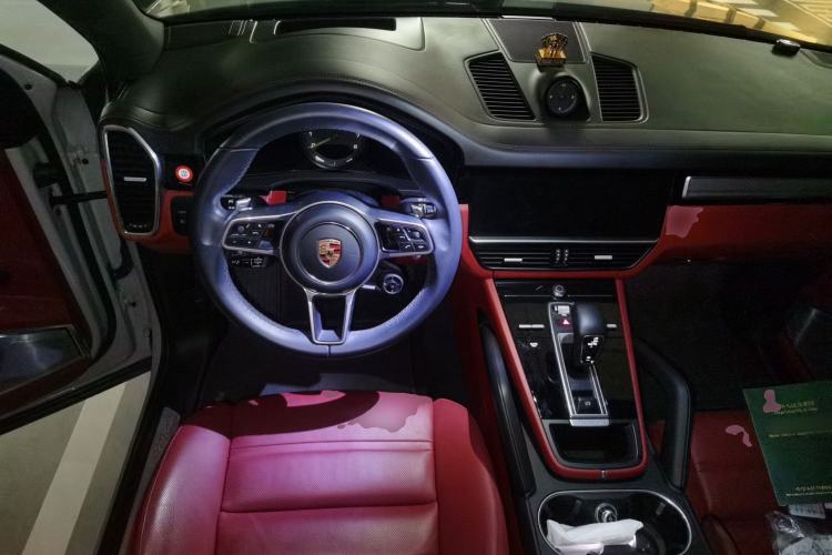 Used Porsche Cayenne E-Hybrid 2023 Cayenne E-Hybrid 2.0T Platinum Edition Steering Wheel