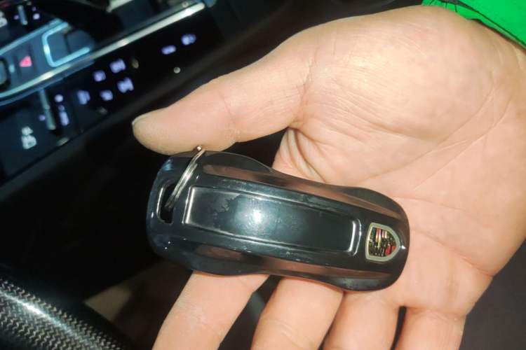 Used Porsche Cayenne E-Hybrid 2023 Cayenne E-Hybrid 2.0T Vehicle Key