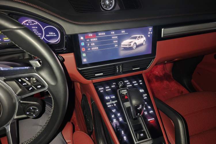 Used Porsche Cayenne E-Hybrid 2023 Cayenne E-Hybrid 2.0T Platinum Edition Audio And AC Panel