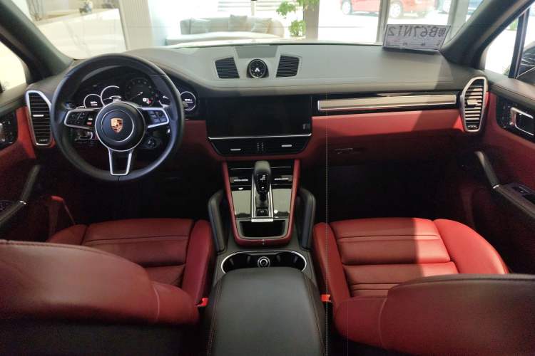 Used Porsche Cayenne E-Hybrid 2023 Cayenne E-Hybrid 2.0T Platinum Edition Center Console
