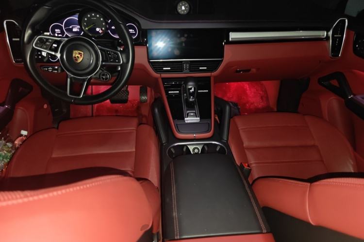Used Porsche Cayenne E-Hybrid 2023 Cayenne E-Hybrid 2.0T Platinum Edition Center Console