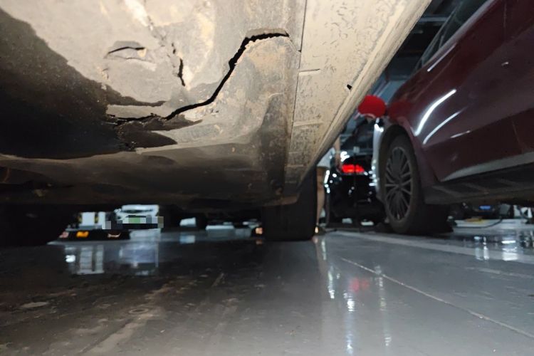 Used Porsche Cayenne E-Hybrid 2023 Cayenne E-Hybrid 2.0T Chassis Front Left