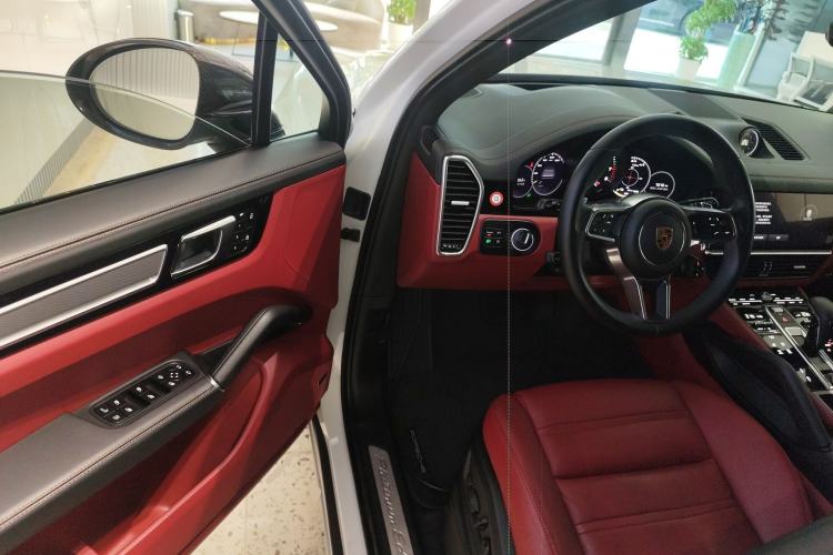 Used Porsche Cayenne E-Hybrid 2023 Cayenne E-Hybrid 2.0T Platinum Edition Driver Seat