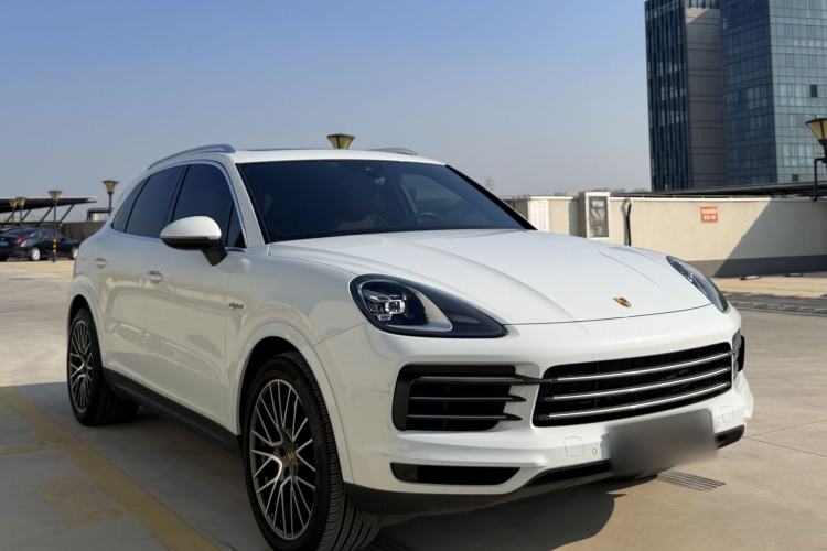 Used Porsche Cayenne E-Hybrid 2023 Cayenne E-Hybrid 2.0T Exterior 2