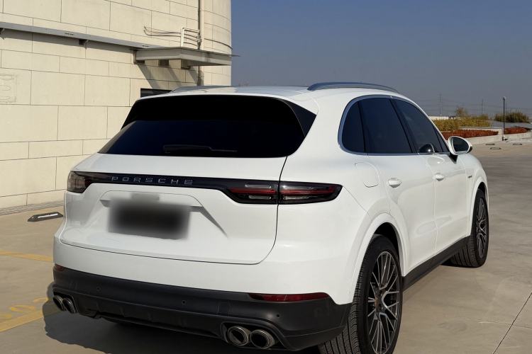 Used Porsche Cayenne E-Hybrid 2023 Cayenne E-Hybrid 2.0T Exterior 4