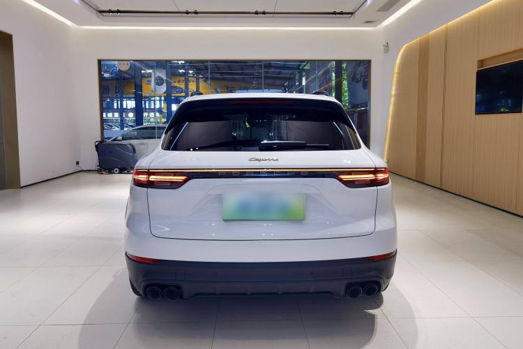 Used Porsche Cayenne E-Hybrid 2023 Cayenne E-Hybrid 2.0T Platinum Edition Exterior 4