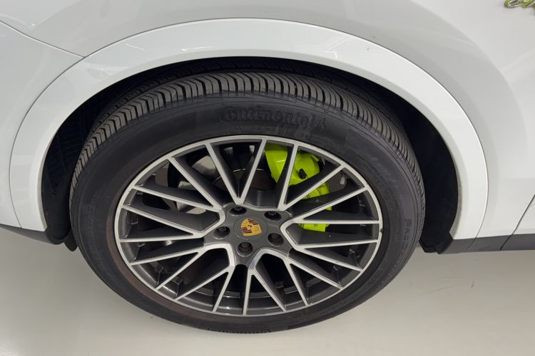 Used Porsche Cayenne E-Hybrid 2023 Cayenne E-Hybrid 2.0T Exterior 7