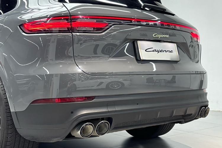 Used Porsche Cayenne E-Hybrid 2023 Cayenne E-Hybrid 2.0T Exterior 7