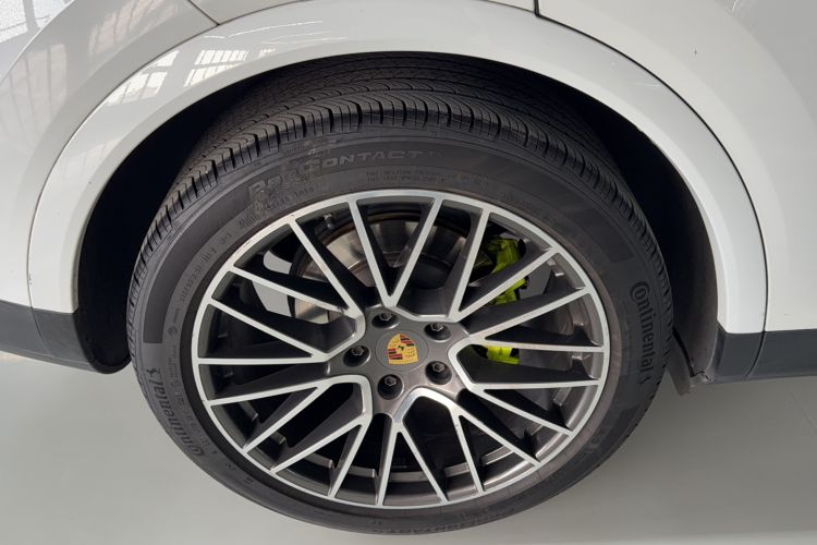 Used Porsche Cayenne E-Hybrid 2023 Cayenne E-Hybrid 2.0T Exterior 8