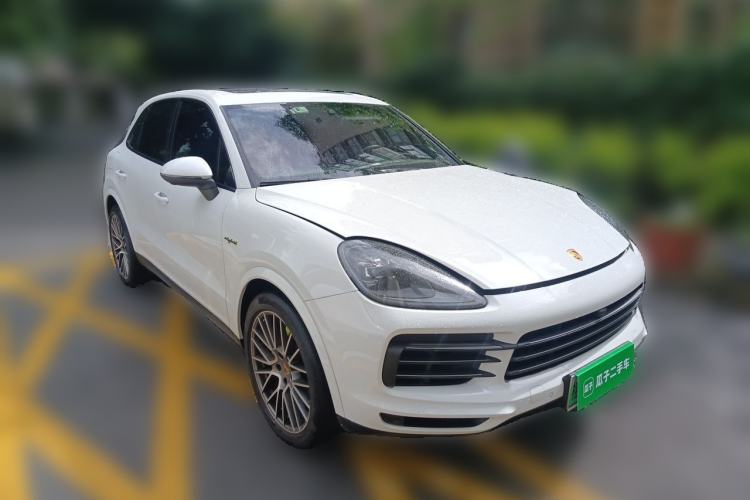 Used Porsche Cayenne E-Hybrid 2023 Cayenne E-Hybrid 2.0T Platinum Edition Front Right 45 Deg