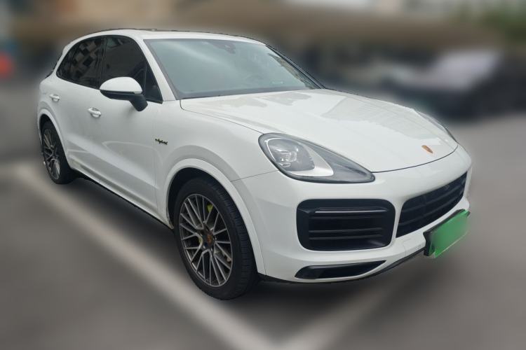 Used Porsche Cayenne E-Hybrid 2023 Cayenne E-Hybrid 2.0T Platinum Edition Front Right 45 Deg