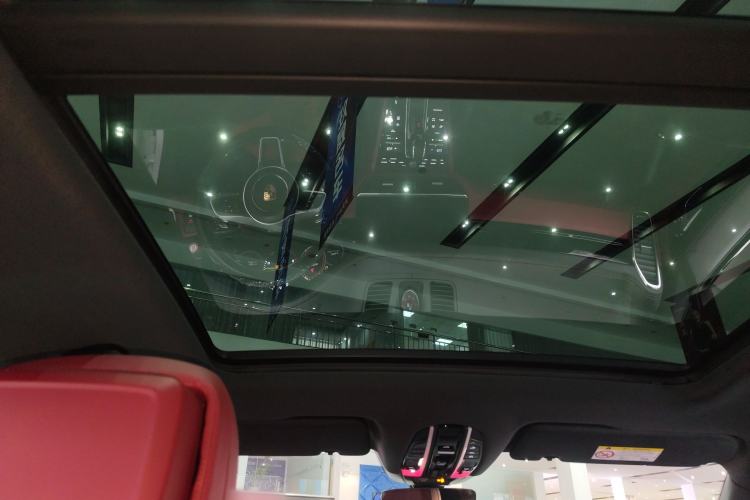 Used Porsche Cayenne E-Hybrid 2023 Cayenne E-Hybrid 2.0T Platinum Edition Headliner