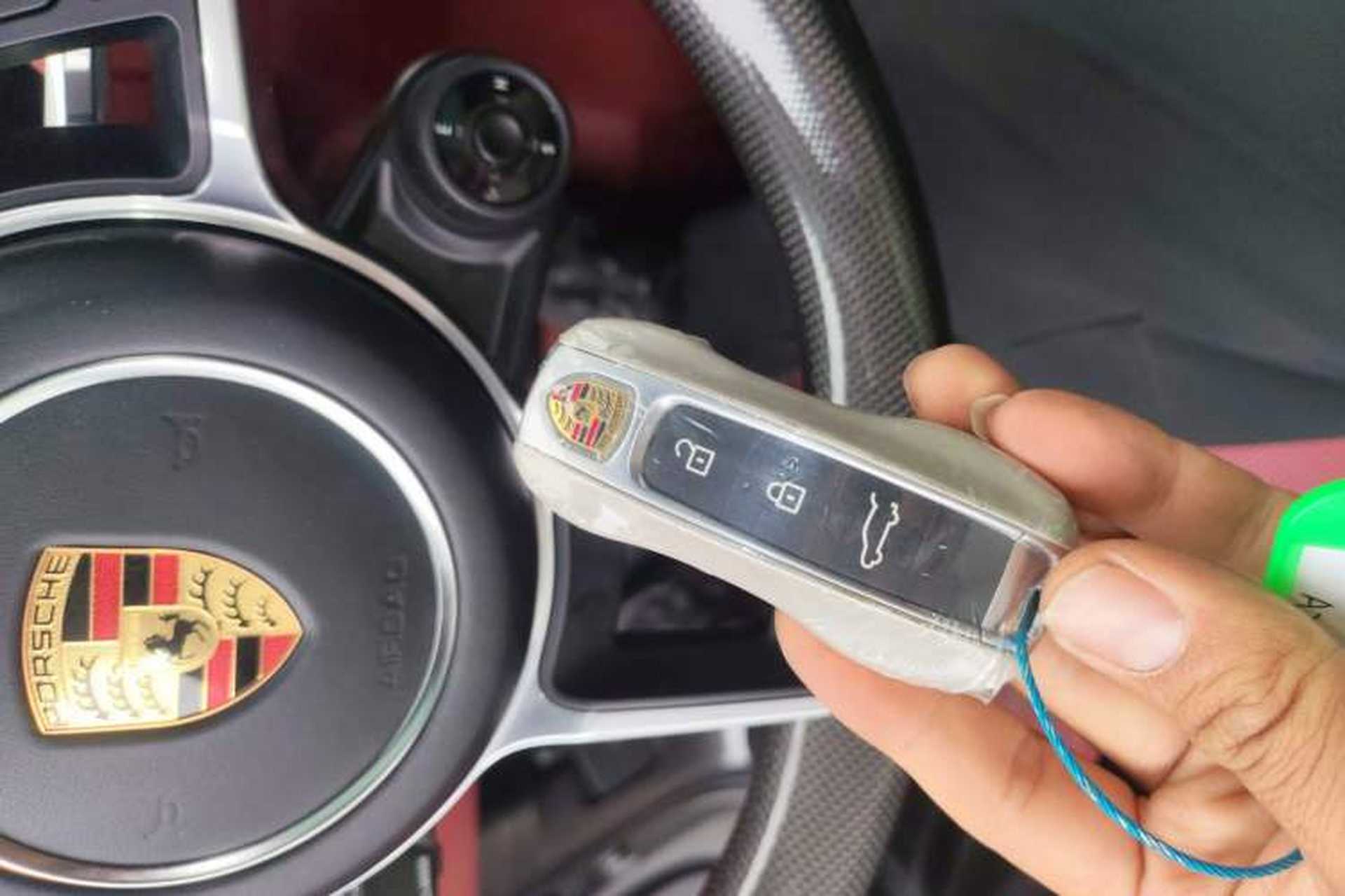 Used Porsche Cayenne E-Hybrid 2023 Cayenne E-Hybrid 2.0T Platinum Edition Interior 1
