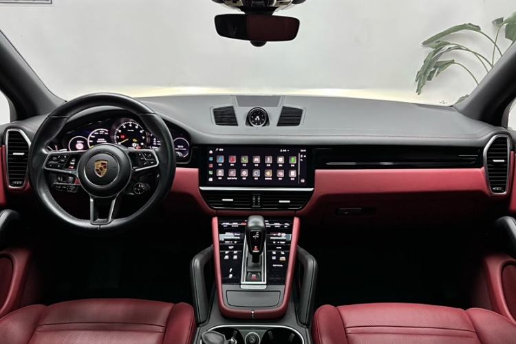 Used Porsche Cayenne E-Hybrid 2023 Cayenne E-Hybrid 2.0T Interior 1
