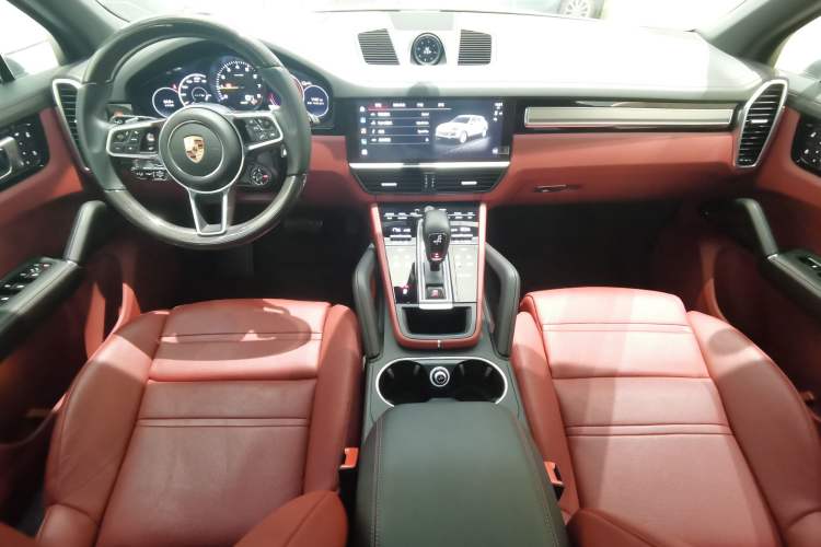 Used Porsche Cayenne E-Hybrid 2023 Cayenne E-Hybrid 2.0T Platinum Edition Interior 1