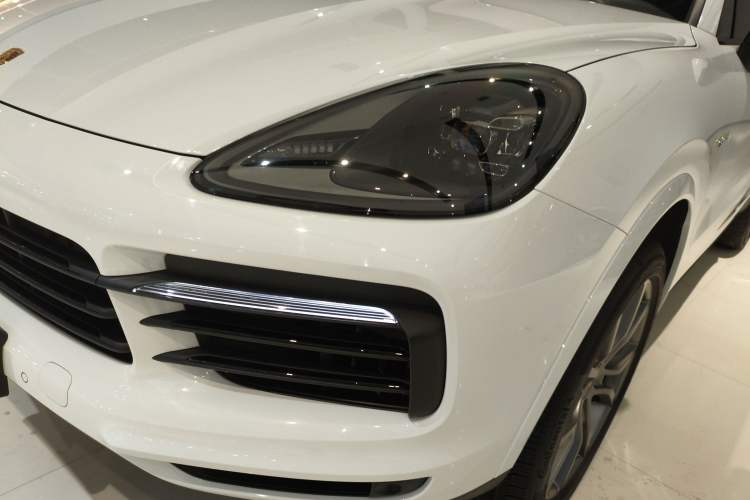 Used Porsche Cayenne E-Hybrid 2023 Cayenne E-Hybrid 2.0T Platinum Edition Left Front Headlight