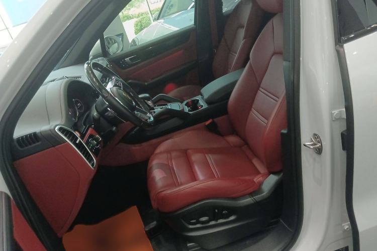 Used Porsche Cayenne E-Hybrid 2023 Cayenne E-Hybrid 2.0T Platinum Edition Left Front Seat