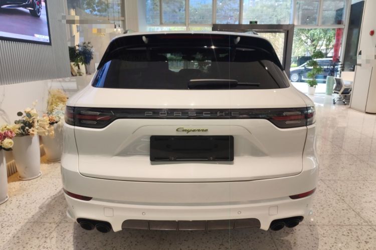 Used Porsche Cayenne E-Hybrid 2023 Cayenne E-Hybrid 2.0T Platinum Edition Rear