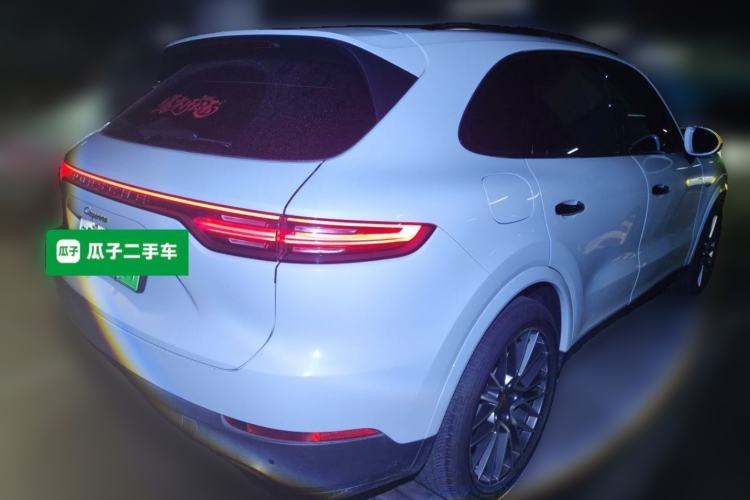 Used Porsche Cayenne E-Hybrid 2023 Cayenne E-Hybrid 2.0T Platinum Edition Rear