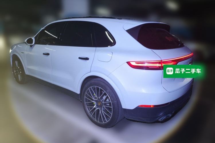 Used Porsche Cayenne E-Hybrid 2023 Cayenne E-Hybrid 2.0T Platinum Edition Rear Left 45 Deg
